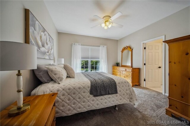 bedroom featuring carpet floors and a ceiling fan