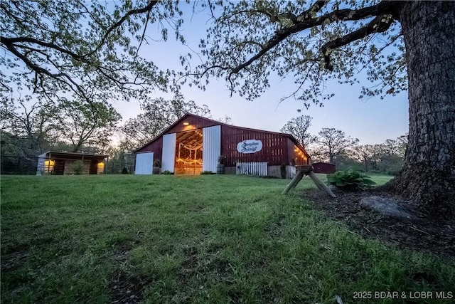 129 Vaughan Rd, Eldon, MO 65026 - view of pole building featuring a lawn