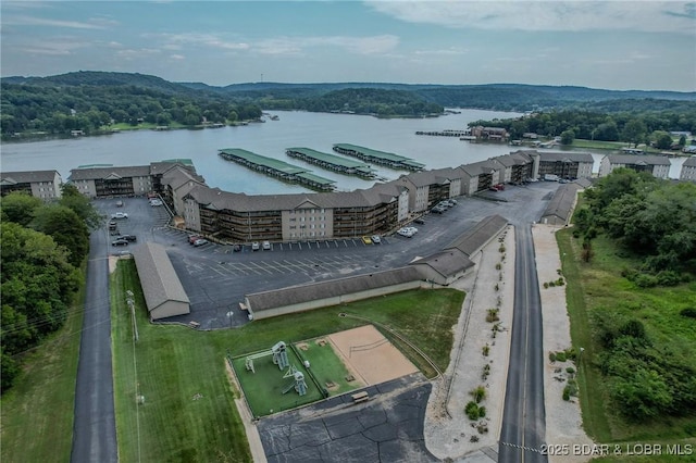 bird's eye view featuring a water view