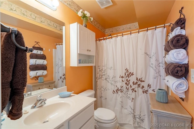768 Clearwater Dr Unit 2-A, Camdenton, MO 65020 - full bathroom with vanity and a shower with curtain
