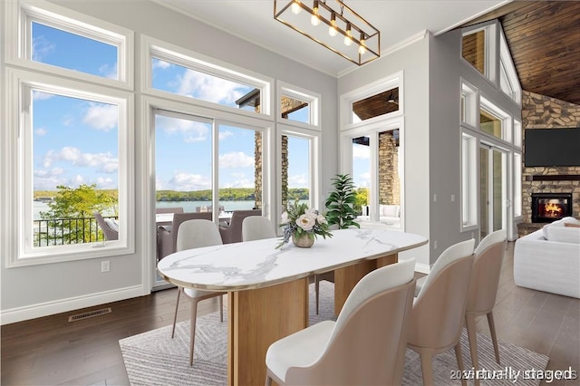 sunroom with visible vents