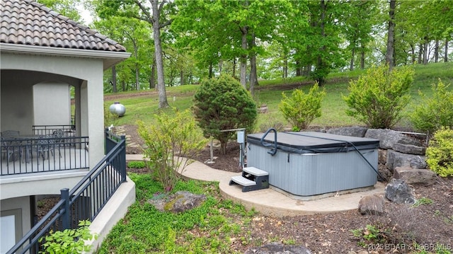 207 Buck Deer Ln, Camdenton, MO 65020 - view of yard with a hot tub