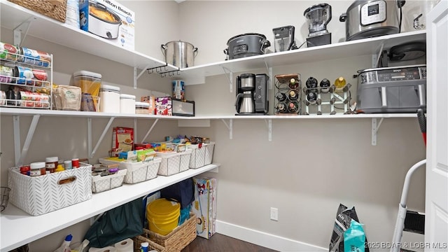 484 Hogan Dr, Lake Ozark, MO 65049 - view of storage area