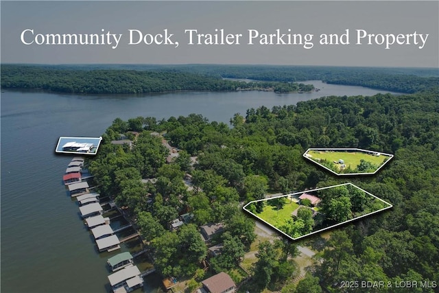 34 Glenmeadows Ct, Linn Creek, MO 65052 - view of property location featuring a large body of water and property boundaries highlighted