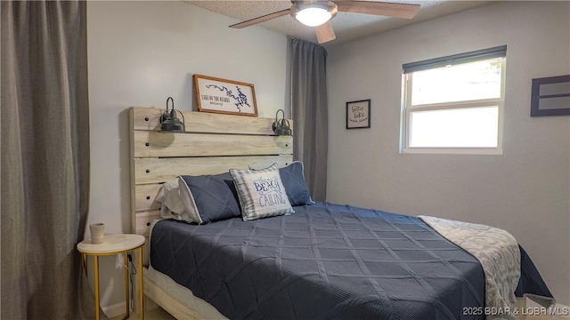 bedroom featuring a ceiling fan