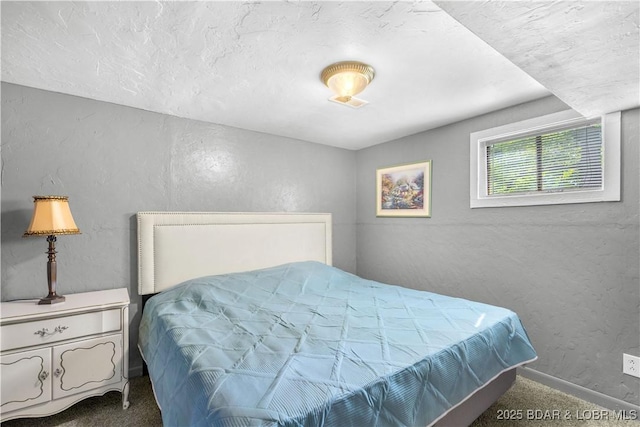 35 Teak Village Dr, Lake Ozark, MO 65049 - bedroom featuring carpet, baseboards, and a textured wall