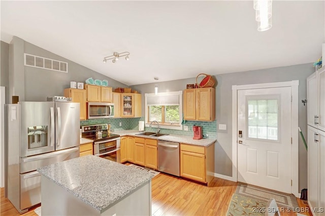26553 Mesa Dr, Rocky Mount, MO 65072 - photo 9