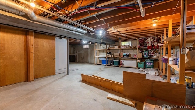 907 Sunnyview Cir, Eldon, MO 65026 - view of basement