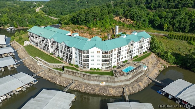 186 Sunset Palms Dr Unit 3C, Camdenton, MO 65020 - drone / aerial view of a large body of water and a forest