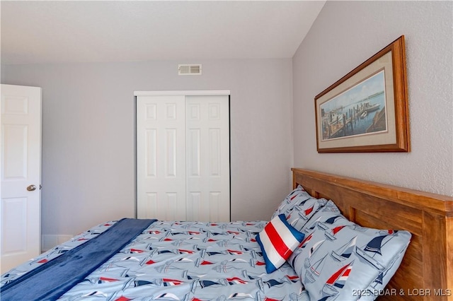bedroom featuring a closet