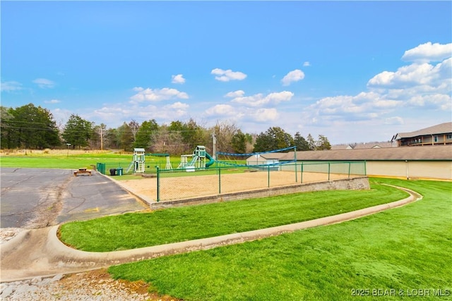 172 Cedar Glen Dr Unit 4B, Camdenton, MO 65020 - surrounding community with volleyball court and a yard