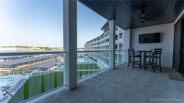 1045 Topsider Ln Unit 314, Osage Beach, MO 65065 - balcony featuring a ceiling fan