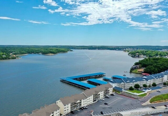1481 Ledges Dr Unit 1019, Osage Beach, MO 65065 - aerial view of a large body of water
