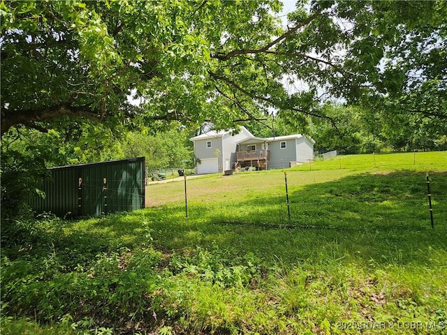 view of grassy yard
