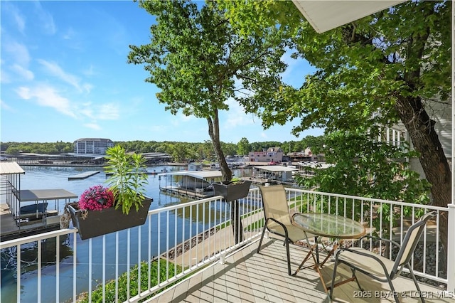 5482 Stoneledge Cir, Osage Beach, MO 65065 - balcony featuring a water view