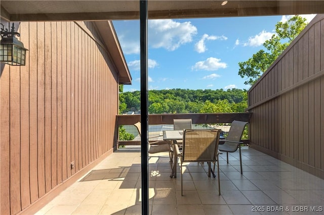 5940 Baydy Peak Rd Unit 932, Osage Beach, MO 65065 - view of patio with outdoor dining area