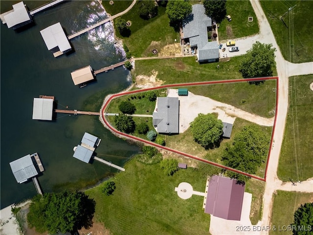 30566 Johnson Bay Dr, Gravois Mills, MO 65037 - aerial view of property and surrounding area featuring property boundaries highlighted