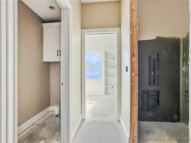 17 Eagles Pass, Climax Springs, MO 65324 - hall featuring baseboards
