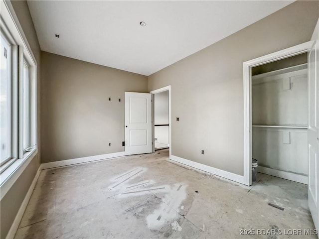 17 Eagles Pass, Climax Springs, MO 65324 - unfurnished bedroom featuring baseboards and a closet