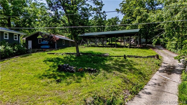 74 Jay Bird Ln, Sunrise Beach, MO 65079