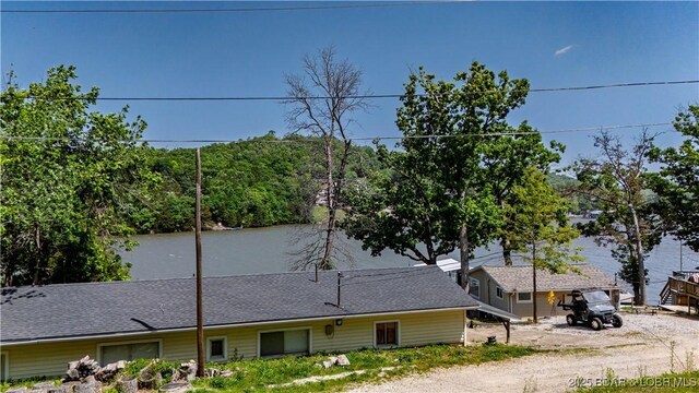 74 Jay Bird Ln, Sunrise Beach, MO 65079