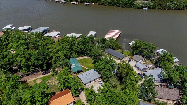 74 Jay Bird Ln, Sunrise Beach, MO 65079