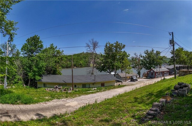 74 Jay Bird Ln, Sunrise Beach, MO 65079