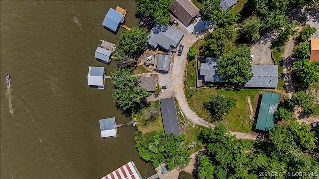 74 Jay Bird Ln, Sunrise Beach, MO 65079