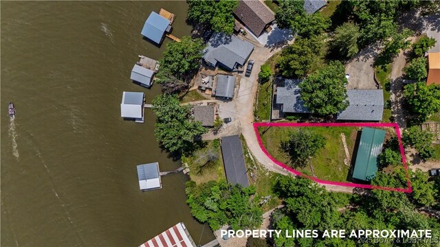 74 Jay Bird Ln, Sunrise Beach, MO 65079