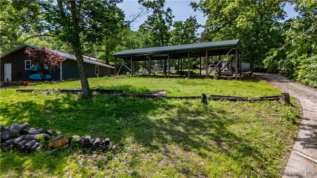 74 Jay Bird Ln, Sunrise Beach, MO 65079