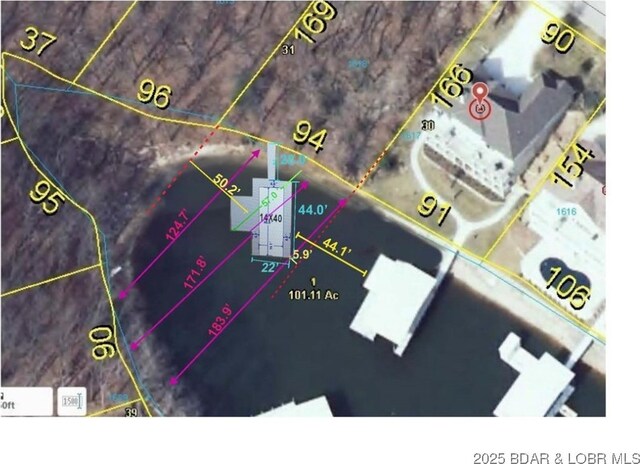 154 Via Cresta Dr, Sunrise Beach, MO 65079 - aerial overview of property's location featuring property boundaries highlighted