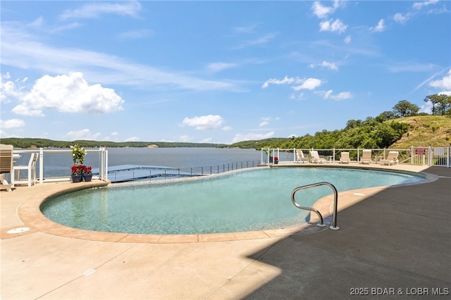 100 Trinity Pointe Dr Unit 4M, Camdenton, MO 65020 - view of swimming pool featuring a patio area
