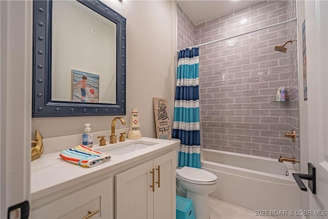 1184 Jeffries Rd Unit 310, Osage Beach, MO 65065 - full bathroom with vanity, toilet, and shower / tub combo with curtain