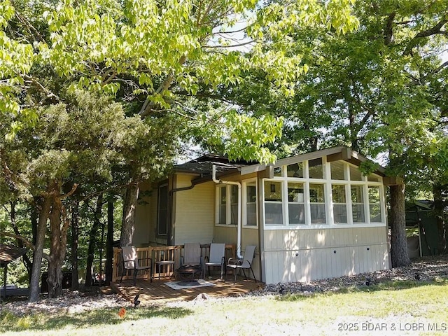 24 Canoe Ct, Osage Beach, MO 65065 - view of side of property