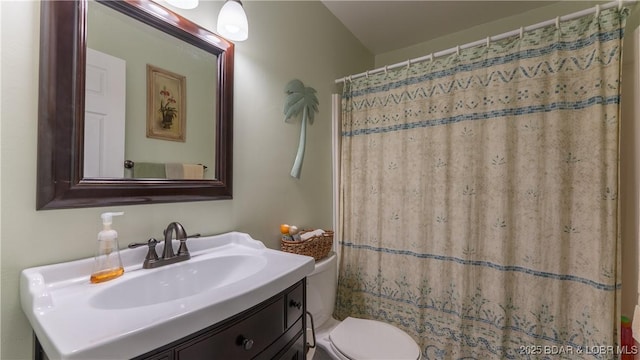 86 Henrys Way Unit 2A, Linn Creek, MO 65052 - bathroom featuring vanity, toilet, and a shower with curtain