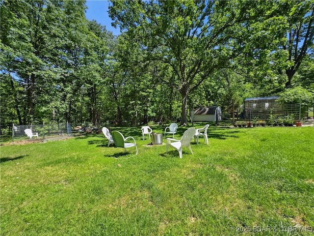 204 Wellington Ln, Laurie, MO 65037 - view of yard