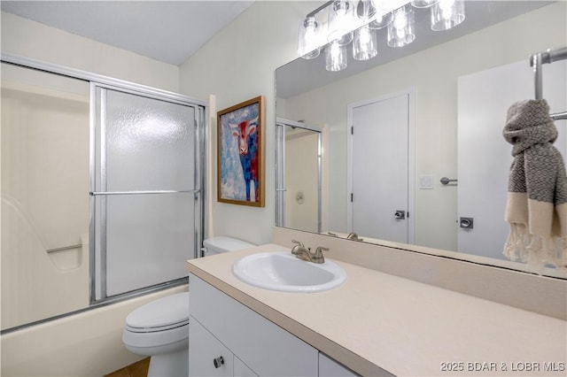 491 Walkers Cay, Osage Beach, MO 65065 - full bath with toilet, vanity, and bath / shower combo with glass door