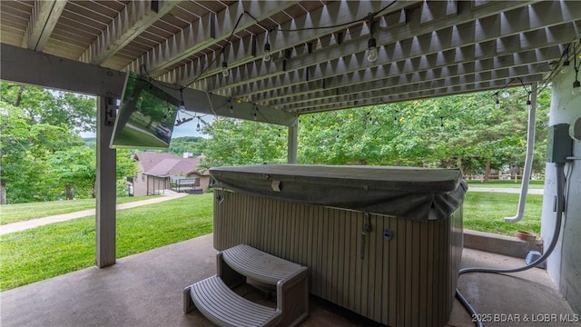 288 Oak Ridge Rd, Lake Ozark, MO 65049 - view of patio / terrace featuring a hot tub