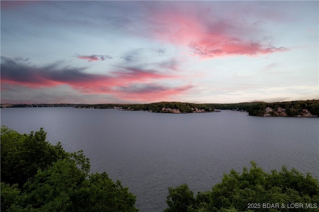 584 Black Hawk Dr, Lake Ozark, MO 65049 - water view