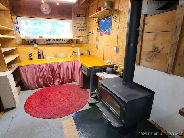 31025 Broken Circle Rd, Stover, MO 65078 - bathroom featuring a wood stove