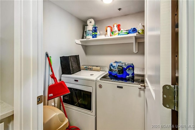 701 Cedar Rd Unit 1A, Lake Ozark, MO 65049 - laundry room with washer and clothes dryer