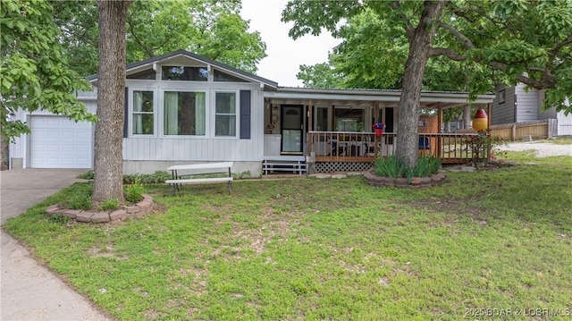 28464 Lucky Point Cir, Rocky Mount, MO 65072 - photo 1