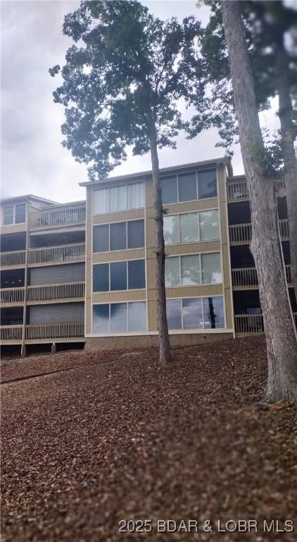 2500 Bay Point Ln Unit 342, Osage Beach, MO 65020 - view of building exterior