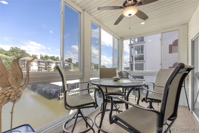 289 Charleston Dr Unit 2B, Lake Ozark, MO 65049 - sunroom featuring a ceiling fan