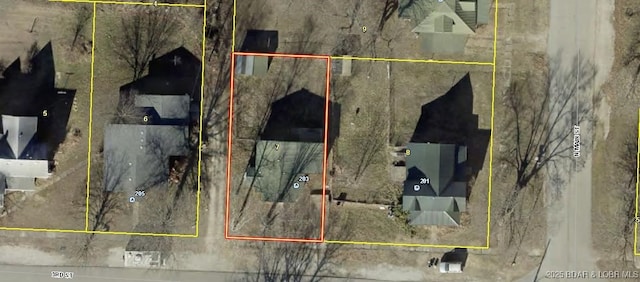 203 3rd St, Stover, MO 65078 - aerial overview of property's location featuring property boundaries highlighted