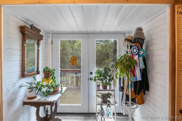 34546 Ivy Bend Rd, Stover, MO 65018 - entryway with french doors and wood finished floors