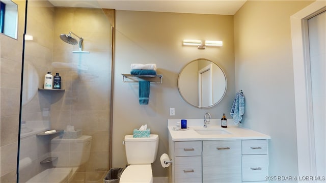 481 Comanche Rd, Lake Ozark, MO 65049 - bathroom featuring toilet, vanity, and tiled shower
