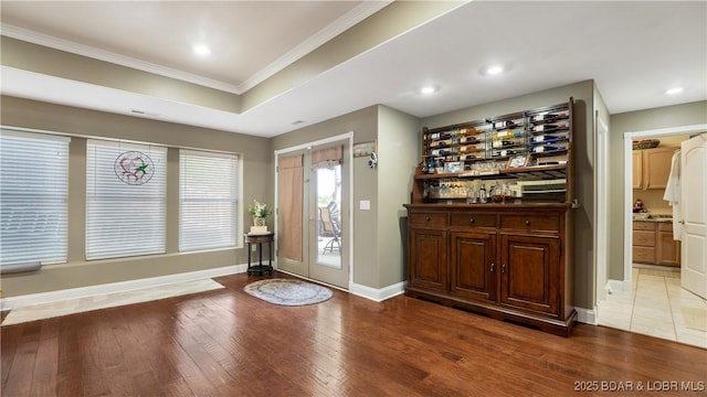 149 Snead Cir, Lake Ozark, MO 65049 - entryway featuring ornamental molding, hardwood / wood-style flooring, baseboards, and recessed lighting