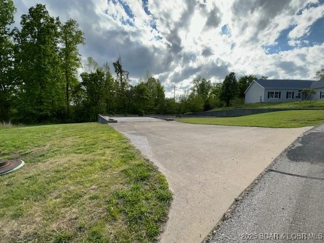 151 Oak Hill Forest Dr, Eldon, MO 65026
