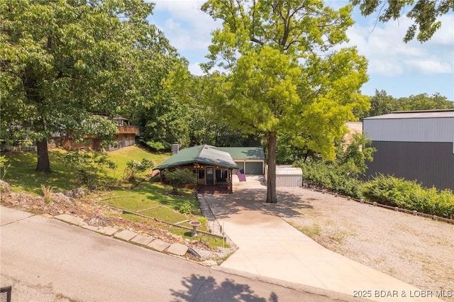 5275 Glass Cir, Osage Beach, MO 65065